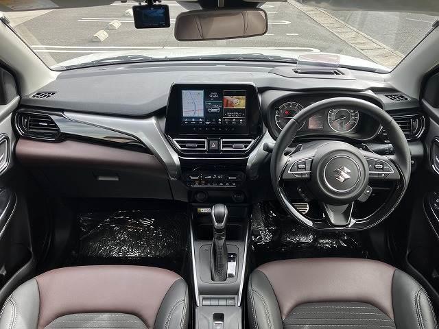 フロンクス ベースグレード　禁煙車　全周囲カメラ　ＢＳＭ　ＥＴＣ　純正ナビ　フルセグＴＶ　ＬＥＤヘッドライト　シートヒーター　ドラレコ　純正１６インチアルミ　追従クルーズコントロール　ＨＵＤ　クリアランスソナー　衝突軽減ブレーキ（2枚目）