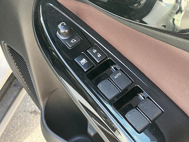 フロンクス ベースグレード　禁煙車　全周囲カメラ　ＢＳＭ　ＥＴＣ　純正ナビ　フルセグＴＶ　ＬＥＤヘッドライト　シートヒーター　ドラレコ　純正１６インチアルミ　追従クルーズコントロール　ＨＵＤ　クリアランスソナー　衝突軽減ブレーキ（50枚目）
