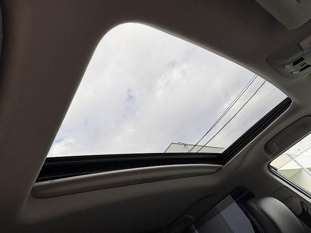 ランドクルーザープラド TX Lパッケージ 禁煙車 サンルーフ ALPINEフローティングナビ 純正19インチAW シートヒーター/クーラー ETC 寒冷地仕様 ルーフレール トヨタセーフティセンス バックカメラ パワーシート バックフォグ(6枚目)