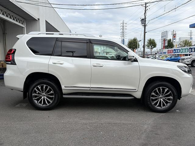 ランドクルーザープラド TX Lパッケージ 禁煙車 サンルーフ ALPINEフローティングナビ 純正19インチAW シートヒーター/クーラー ETC 寒冷地仕様 ルーフレール トヨタセーフティセンス バックカメラ パワーシート バックフォグ(24枚目)