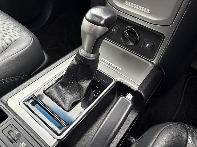 ランドクルーザープラド TX Lパッケージ 禁煙車 サンルーフ ALPINEフローティングナビ 純正19インチAW シートヒーター/クーラー ETC 寒冷地仕様 ルーフレール トヨタセーフティセンス バックカメラ パワーシート バックフォグ(37枚目)