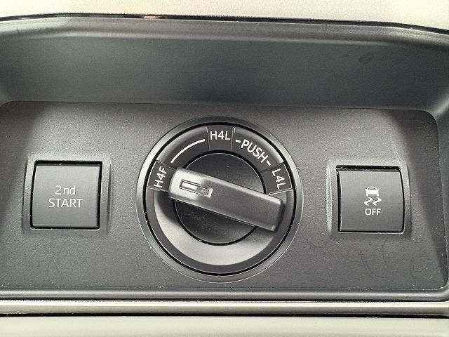 ランドクルーザープラド TX Lパッケージ 禁煙車 サンルーフ ALPINEフローティングナビ 純正19インチAW シートヒーター/クーラー ETC 寒冷地仕様 ルーフレール トヨタセーフティセンス バックカメラ パワーシート バックフォグ(40枚目)