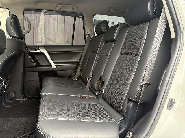 ランドクルーザープラド TX Lパッケージ 禁煙車 サンルーフ ALPINEフローティングナビ 純正19インチAW シートヒーター/クーラー ETC 寒冷地仕様 ルーフレール トヨタセーフティセンス バックカメラ パワーシート バックフォグ(52枚目)