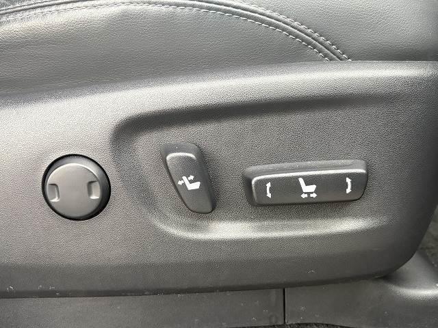 TOYOTA LAND CRUISER PRADO TX L PACKAGE