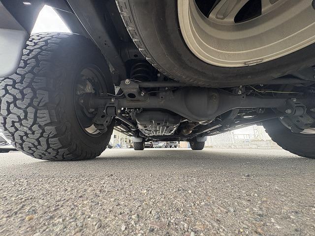 TOYOTA LAND CRUISER PRADO TX L PACKAGE