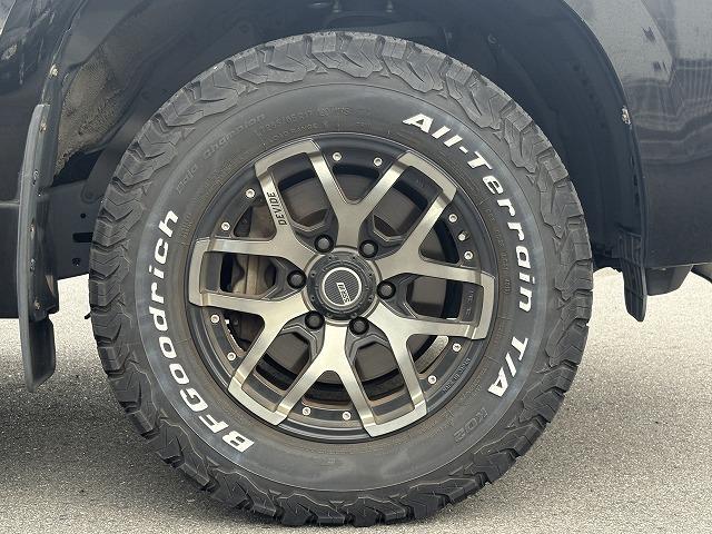 TOYOTA LAND CRUISER PRADO TX L PACKAGE