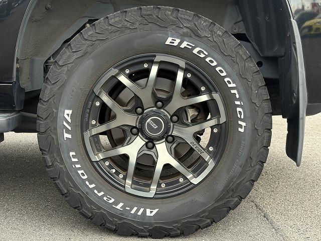 TOYOTA LAND CRUISER PRADO TX L PACKAGE