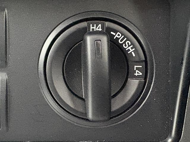 TOYOTA LAND CRUISER PRADO TX L PACKAGE