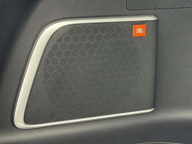 ハリアーハイブリッド Ｚ　レザーパッケージ　禁煙車　モデリスタエアロ　全周囲カメラ　純正１２．３ナビ　ＢＳＭ　ＨＵＤ　黒革　デジタルインナーミラー　ＥＴＣ２．０　ＪＢＬサウンド　パワーバックドア　シートヒーター／クーラー　ステアリングヒーター（5枚目）