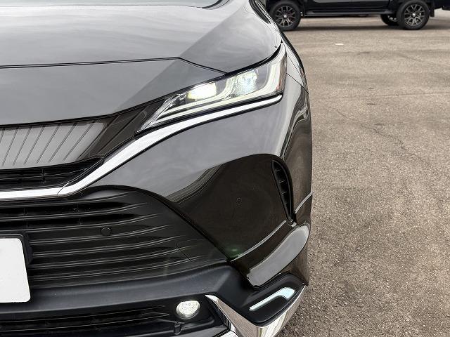 ハリアーハイブリッド Ｚ　レザーパッケージ　禁煙車　モデリスタエアロ　全周囲カメラ　純正１２．３ナビ　ＢＳＭ　ＨＵＤ　黒革　デジタルインナーミラー　ＥＴＣ２．０　ＪＢＬサウンド　パワーバックドア　シートヒーター／クーラー　ステアリングヒーター（29枚目）