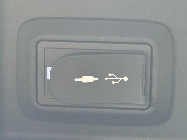 ハリアーハイブリッド Ｚ　レザーパッケージ　禁煙車　モデリスタエアロ　全周囲カメラ　純正１２．３ナビ　ＢＳＭ　ＨＵＤ　黒革　デジタルインナーミラー　ＥＴＣ２．０　ＪＢＬサウンド　パワーバックドア　シートヒーター／クーラー　ステアリングヒーター（40枚目）