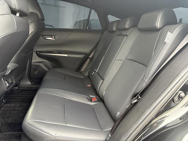 ハリアーハイブリッド Ｚ　レザーパッケージ　禁煙車　モデリスタエアロ　全周囲カメラ　純正１２．３ナビ　ＢＳＭ　ＨＵＤ　黒革　デジタルインナーミラー　ＥＴＣ２．０　ＪＢＬサウンド　パワーバックドア　シートヒーター／クーラー　ステアリングヒーター（72枚目）