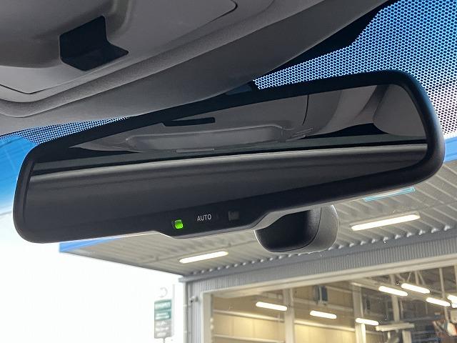 クラウンハイブリッド アスリートＧ　禁煙車　サンルーフ　黒革　メーカーナビ　フルセグＴＶ　ＬＥＤヘッド　バックカメラ　シートメモリー　プッシュスタート　追従クルーズコントロール　パワーシート　純正１８インチＡＷ　ＥＴＣ　オートライト（29枚目）