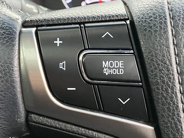 クラウンハイブリッド アスリートＧ　禁煙車　サンルーフ　黒革　メーカーナビ　フルセグＴＶ　ＬＥＤヘッド　バックカメラ　シートメモリー　プッシュスタート　追従クルーズコントロール　パワーシート　純正１８インチＡＷ　ＥＴＣ　オートライト（37枚目）