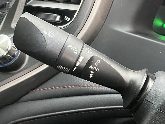 クラウンハイブリッド アスリートＧ　禁煙車　サンルーフ　黒革　メーカーナビ　フルセグＴＶ　ＬＥＤヘッド　バックカメラ　シートメモリー　プッシュスタート　追従クルーズコントロール　パワーシート　純正１８インチＡＷ　ＥＴＣ　オートライト（40枚目）