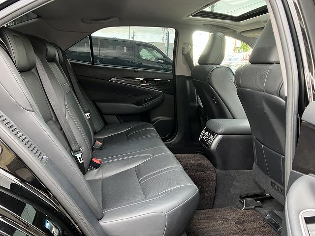 クラウンハイブリッド アスリートＧ　禁煙車　サンルーフ　黒革　メーカーナビ　フルセグＴＶ　ＬＥＤヘッド　バックカメラ　シートメモリー　プッシュスタート　追従クルーズコントロール　パワーシート　純正１８インチＡＷ　ＥＴＣ　オートライト（47枚目）