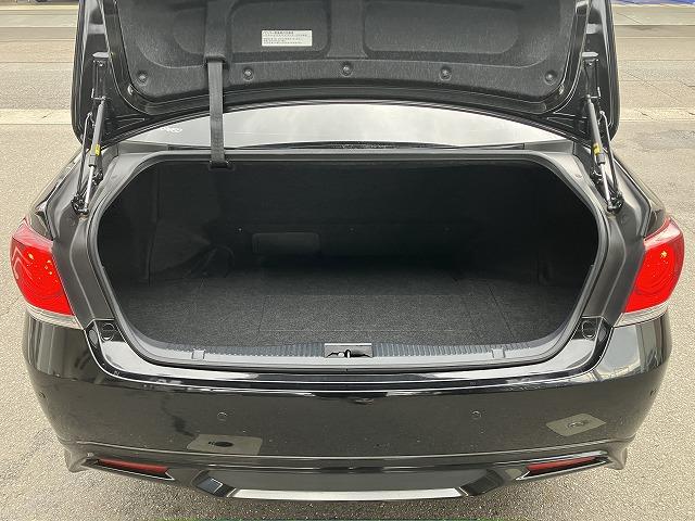 クラウンハイブリッド アスリートＧ　禁煙車　サンルーフ　黒革　メーカーナビ　フルセグＴＶ　ＬＥＤヘッド　バックカメラ　シートメモリー　プッシュスタート　追従クルーズコントロール　パワーシート　純正１８インチＡＷ　ＥＴＣ　オートライト（49枚目）