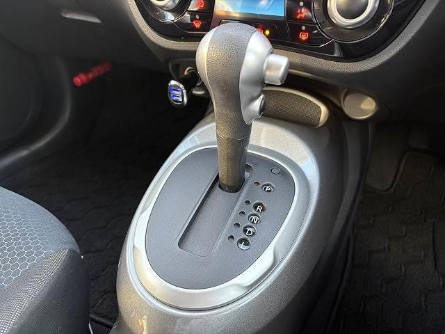ジューク １５ＲＸ　Ｖセレクション　禁煙車　純正ナビ　バックカメラ　ＥＴＣ　前方ドラレコ　電動格納ミラー　プッシュスタート　衝突軽減ブレーキ　Ｄ－ＭＯＤＥ　ＣＤ／ＤＶＤ再生　オートライト　純正１７インチアルミ　アイソフィックス（7枚目）