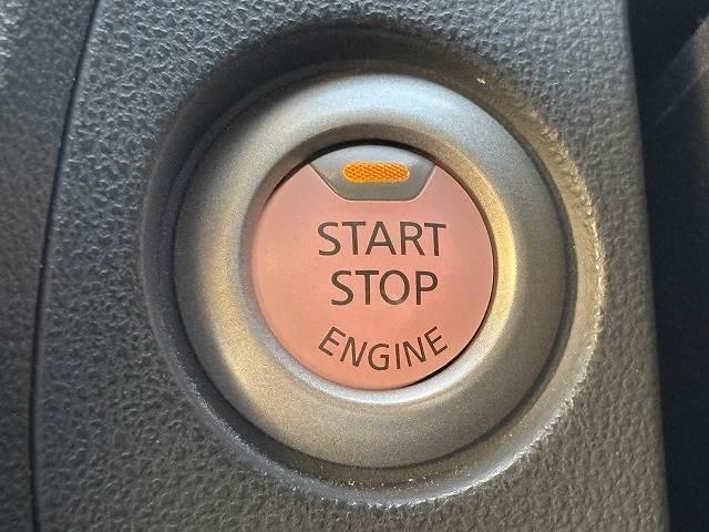 ジューク １５ＲＸ　Ｖセレクション　禁煙車　純正ナビ　バックカメラ　ＥＴＣ　前方ドラレコ　電動格納ミラー　プッシュスタート　衝突軽減ブレーキ　Ｄ－ＭＯＤＥ　ＣＤ／ＤＶＤ再生　オートライト　純正１７インチアルミ　アイソフィックス（10枚目）