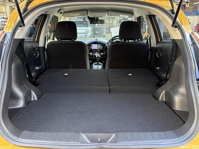 ジューク １５ＲＸ　Ｖセレクション　禁煙車　純正ナビ　バックカメラ　ＥＴＣ　前方ドラレコ　電動格納ミラー　プッシュスタート　衝突軽減ブレーキ　Ｄ－ＭＯＤＥ　ＣＤ／ＤＶＤ再生　オートライト　純正１７インチアルミ　アイソフィックス（13枚目）