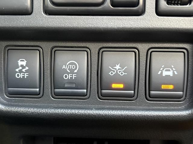 ジューク １５ＲＸ　Ｖセレクション　禁煙車　純正ナビ　バックカメラ　ＥＴＣ　前方ドラレコ　電動格納ミラー　プッシュスタート　衝突軽減ブレーキ　Ｄ－ＭＯＤＥ　ＣＤ／ＤＶＤ再生　オートライト　純正１７インチアルミ　アイソフィックス（43枚目）