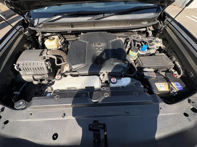 ランドクルーザープラド ＴＸ　禁煙車　サンルーフ　ＥＴＣ　純正ナビ　追従クルーズコントロール　ＬＥＤヘッドライト　ＲＯＡＤＭＡＸ１７インチＡＷ　フルセグＴＶ　ドラレコ　プッシュスタート　オートマチックハイビーム　フォグランプ（64枚目）