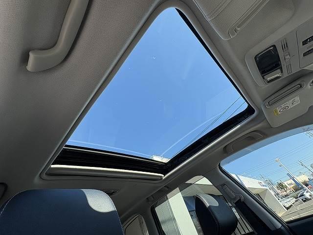 フォレスター ２．０ｉ－Ｓ　アイサイト　禁煙車　ルーフレール　ＥＴＣ　ＢＳＭ　ダイヤトーンサウンド７型ナビ　フルセグＴＶ　ＬＥＤヘッドライト　純正１８インチＡＷ　ハーフレザーシート　シートヒーター　ＸＭＯＤＥ　電動リアゲート　パワーシート（5枚目）