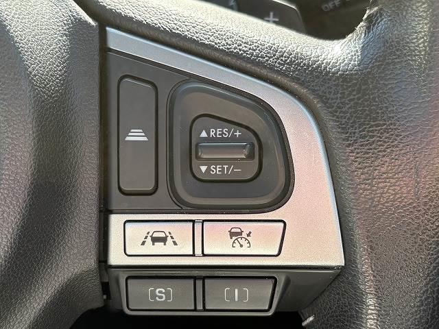 フォレスター ２．０ｉ－Ｓ　アイサイト　禁煙車　ルーフレール　ＥＴＣ　ＢＳＭ　ダイヤトーンサウンド７型ナビ　フルセグＴＶ　ＬＥＤヘッドライト　純正１８インチＡＷ　ハーフレザーシート　シートヒーター　ＸＭＯＤＥ　電動リアゲート　パワーシート（6枚目）