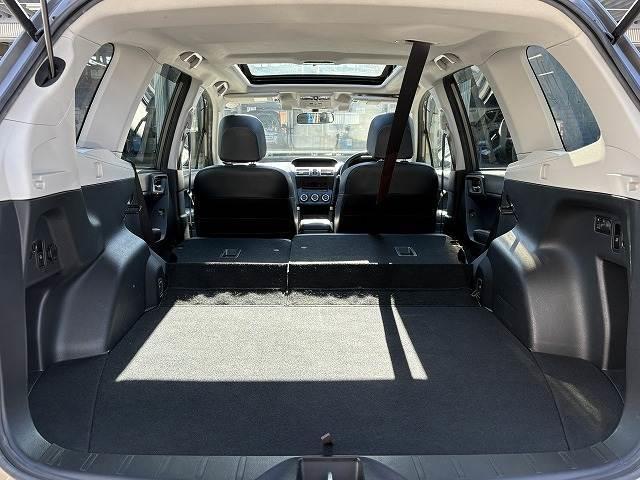 フォレスター ２．０ｉ－Ｓ　アイサイト　禁煙車　ルーフレール　ＥＴＣ　ＢＳＭ　ダイヤトーンサウンド７型ナビ　フルセグＴＶ　ＬＥＤヘッドライト　純正１８インチＡＷ　ハーフレザーシート　シートヒーター　ＸＭＯＤＥ　電動リアゲート　パワーシート（13枚目）