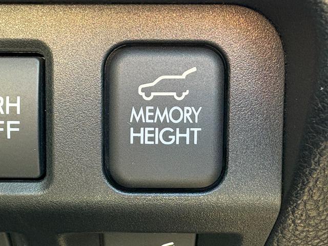 フォレスター ２．０ｉ－Ｓ　アイサイト　禁煙車　ルーフレール　ＥＴＣ　ＢＳＭ　ダイヤトーンサウンド７型ナビ　フルセグＴＶ　ＬＥＤヘッドライト　純正１８インチＡＷ　ハーフレザーシート　シートヒーター　ＸＭＯＤＥ　電動リアゲート　パワーシート（49枚目）