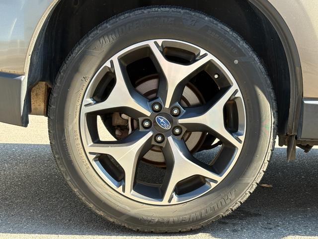 フォレスター ２．０ｉ－Ｓ　アイサイト　禁煙車　ルーフレール　ＥＴＣ　ＢＳＭ　ダイヤトーンサウンド７型ナビ　フルセグＴＶ　ＬＥＤヘッドライト　純正１８インチＡＷ　ハーフレザーシート　シートヒーター　ＸＭＯＤＥ　電動リアゲート　パワーシート（52枚目）