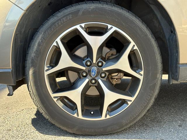 フォレスター ２．０ｉ－Ｓ　アイサイト　禁煙車　ルーフレール　ＥＴＣ　ＢＳＭ　ダイヤトーンサウンド７型ナビ　フルセグＴＶ　ＬＥＤヘッドライト　純正１８インチＡＷ　ハーフレザーシート　シートヒーター　ＸＭＯＤＥ　電動リアゲート　パワーシート（54枚目）