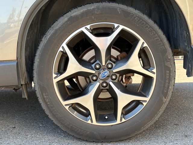 フォレスター ２．０ｉ－Ｓ　アイサイト　禁煙車　ルーフレール　ＥＴＣ　ＢＳＭ　ダイヤトーンサウンド７型ナビ　フルセグＴＶ　ＬＥＤヘッドライト　純正１８インチＡＷ　ハーフレザーシート　シートヒーター　ＸＭＯＤＥ　電動リアゲート　パワーシート（55枚目）