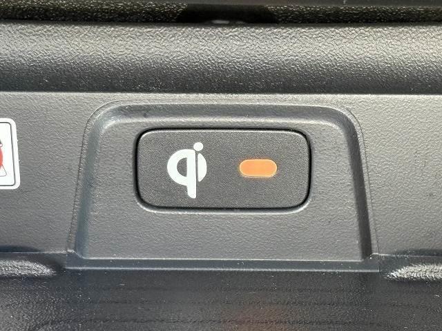 フロンクス ベースグレード 禁煙 純正ナビ 全周囲カメラ BSM HUD LEDヘッドライト 追従クルーズコントロール シートヒーター ワイヤレス充電 プッシュスタート クリアランスソナー SPORTモード 純正16インチAW(5枚目)