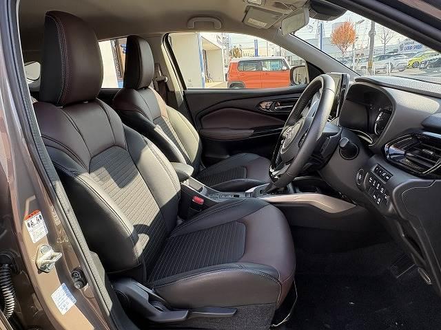 フロンクス ベースグレード 禁煙 純正ナビ 全周囲カメラ BSM HUD LEDヘッドライト 追従クルーズコントロール シートヒーター ワイヤレス充電 プッシュスタート クリアランスソナー SPORTモード 純正16インチAW(11枚目)