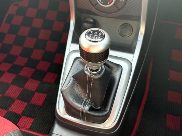 コペン セロ　Ｓ　禁煙　５速マニュアル　純正ナビ　フルセグＴＶ　ＲＥＣＡＲＯシート　ＢＩＬＳＴＥＩＮサスペンション　バックカメラ　シートヒーター　アクティブトップ　ＬＥＤヘッドライト　ＣＤ／ＤＶＤ　純正１６インチＡＷ（48枚目）