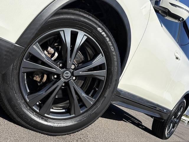 エクストレイル ２０Ｘｉ　Ｖセレクション　禁煙　４ＷＤ　全周囲カメラ　プロパイロット　ＥＴＣ２．０　ルーフレール　純正ナビ　フルセグＴＶ　デジタルインナーミラー　パワーシート　電動リアゲート　シートヒーター　ＬＥＤヘッド　純正１８インチアルミ（19枚目）