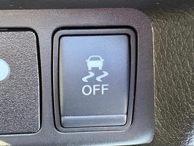 エクストレイル ２０Ｘｉ　Ｖセレクション　禁煙　４ＷＤ　全周囲カメラ　プロパイロット　ＥＴＣ２．０　ルーフレール　純正ナビ　フルセグＴＶ　デジタルインナーミラー　パワーシート　電動リアゲート　シートヒーター　ＬＥＤヘッド　純正１８インチアルミ（54枚目）