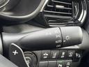 ベースグレード　禁煙車　全周囲カメラ　純正ナビ　フルセグＴＶ　ハーフレザーシート　ＥＴＣ　シートヒーター　追従クルーズコントロール　ＢＳＭ　ＬＥＤヘッドライト　Ｑｉ充電　ＥＴＣ　純正１６インチアルミ　プッシュスタート（45枚目）