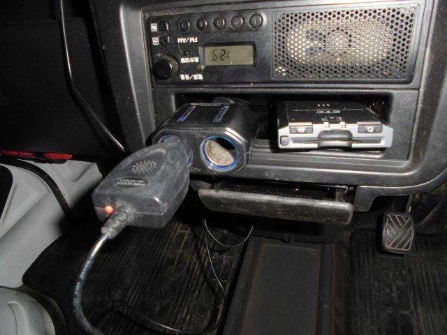 キャリイトラック FC農繁仕様 5速ミッション 4WD エアコン パワステ ショートホイールベース 車検令和8年8月まで 7インチポータブルナビ付(32枚目)