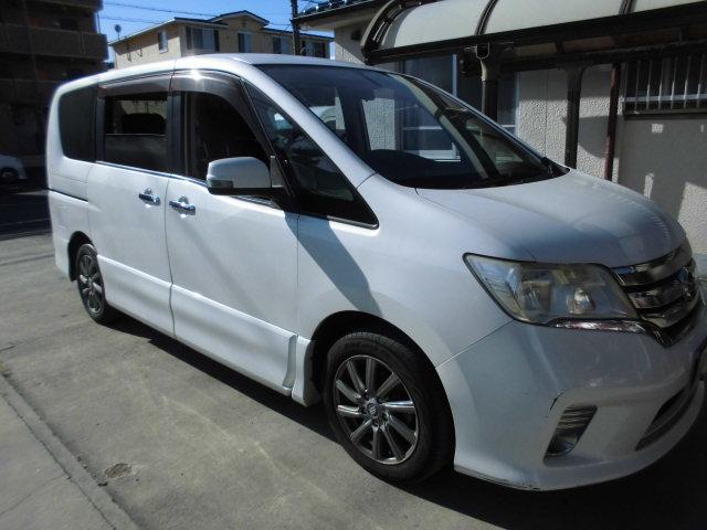 セレナ ハイウェイスター(2枚目)