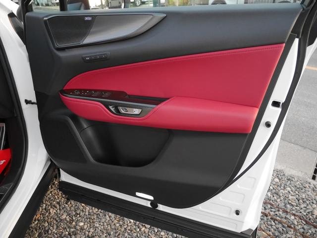 ＮＸ ＮＸ３５０ｈ　Ｆスポーツ　マークレビンソン　パノラマサンルーフ　ＴＲＤフルエアロ　ＡＷＤ　三眼ＬＥＤヘッドランプ　オレンジキャリパー　デジタルインナーミラー　レクサスチームメイト　ドラレコ前後　寒冷地仕様（19枚目）