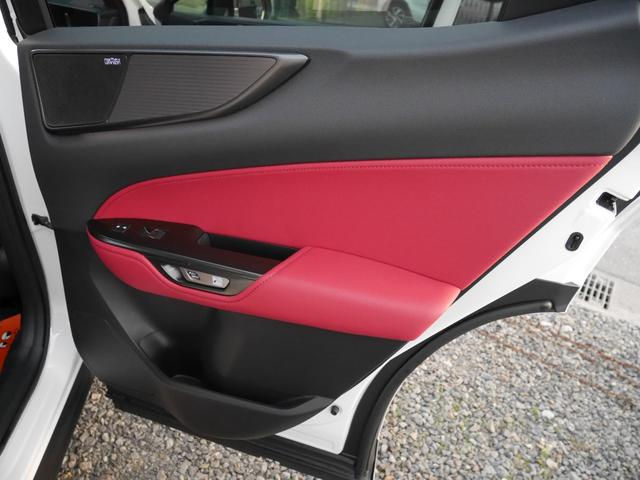 ＮＸ ＮＸ３５０ｈ　Ｆスポーツ　マークレビンソン　パノラマサンルーフ　ＴＲＤフルエアロ　ＡＷＤ　三眼ＬＥＤヘッドランプ　オレンジキャリパー　デジタルインナーミラー　レクサスチームメイト　ドラレコ前後　寒冷地仕様（21枚目）