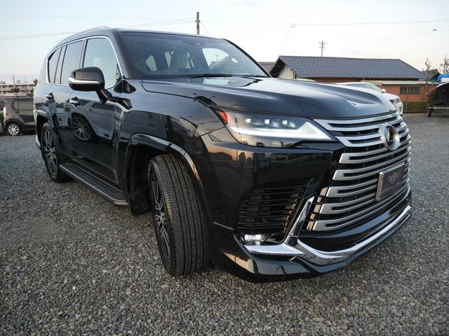 LX LX600 モデリスタエアロ オプション22インチアルミ マークレビンソン ホワイトレザー サンルーフ 寒冷地仕様 クールボックス デジタルインナーミラー 置くだけ充電 3眼LEDヘッド ドラレコ 7人乗り(7枚目)