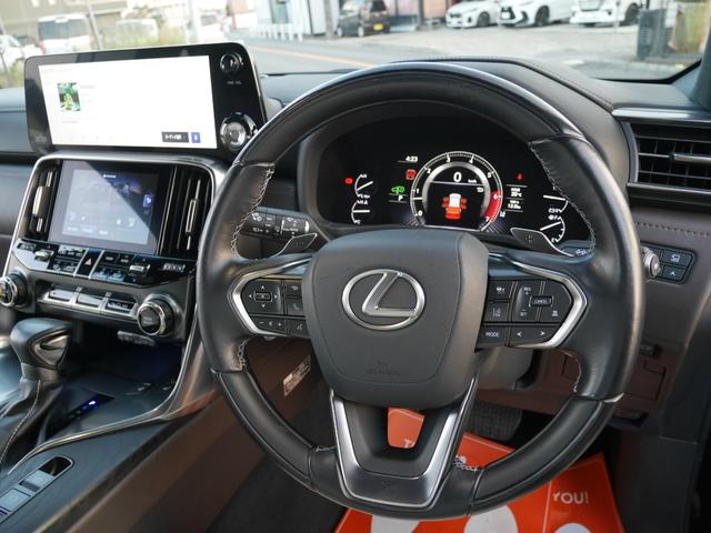 LX LX600 モデリスタエアロ オプション22インチアルミ マークレビンソン ホワイトレザー サンルーフ 寒冷地仕様 クールボックス デジタルインナーミラー 置くだけ充電 3眼LEDヘッド ドラレコ 7人乗り(25枚目)