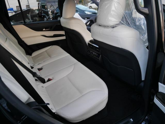 LX LX600 モデリスタエアロ オプション22インチアルミ マークレビンソン ホワイトレザー サンルーフ 寒冷地仕様 クールボックス デジタルインナーミラー 置くだけ充電 3眼LEDヘッド ドラレコ 7人乗り(28枚目)