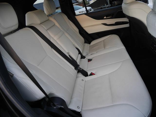 LX LX600 モデリスタエアロ オプション22インチアルミ マークレビンソン ホワイトレザー サンルーフ 寒冷地仕様 クールボックス デジタルインナーミラー 置くだけ充電 3眼LEDヘッド ドラレコ 7人乗り(29枚目)