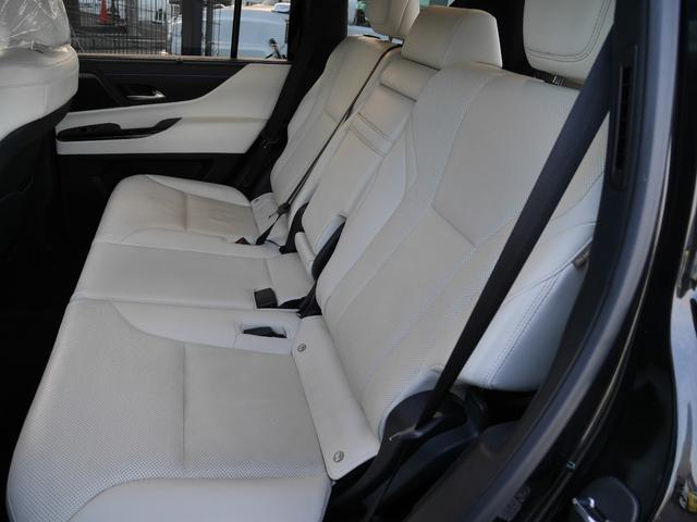 LX LX600 モデリスタエアロ オプション22インチアルミ マークレビンソン ホワイトレザー サンルーフ 寒冷地仕様 クールボックス デジタルインナーミラー 置くだけ充電 3眼LEDヘッド ドラレコ 7人乗り(31枚目)