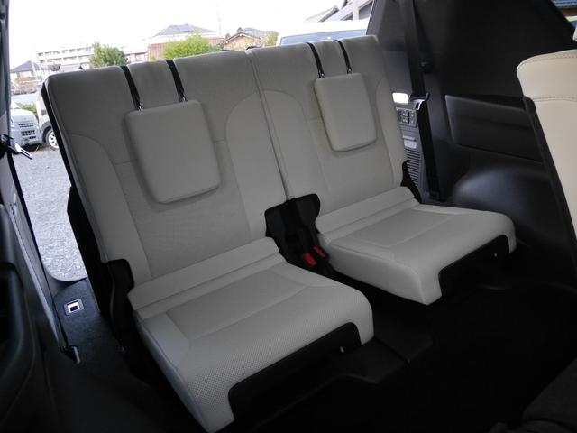 LX LX600 モデリスタエアロ オプション22インチアルミ マークレビンソン ホワイトレザー サンルーフ 寒冷地仕様 クールボックス デジタルインナーミラー 置くだけ充電 3眼LEDヘッド ドラレコ 7人乗り(32枚目)