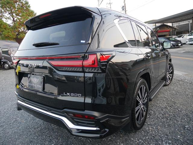 LX LX600 モデリスタエアロ オプション22インチアルミ マークレビンソン ホワイトレザー サンルーフ 寒冷地仕様 クールボックス デジタルインナーミラー 置くだけ充電 3眼LEDヘッド ドラレコ 7人乗り(39枚目)